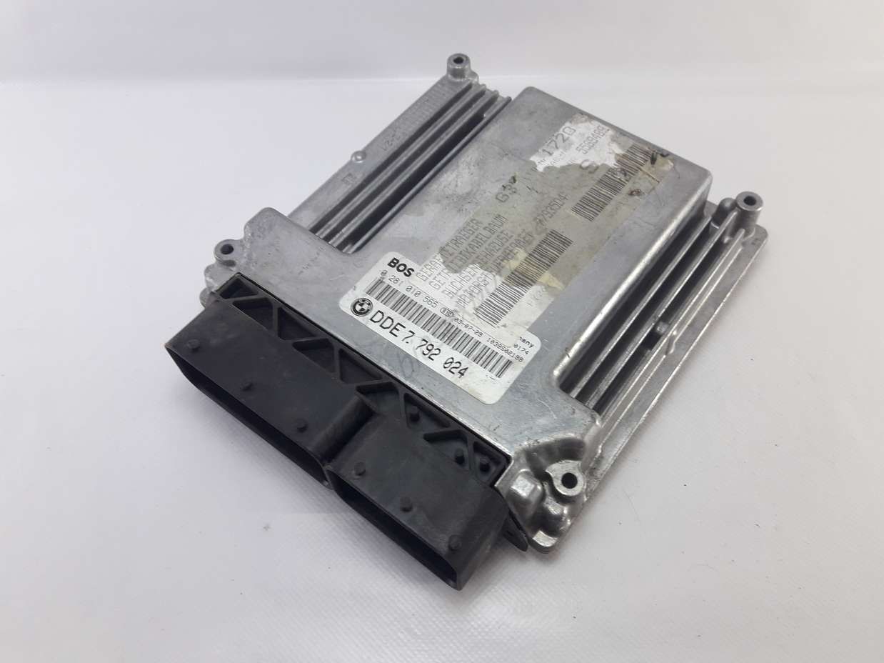 Centralita del motor BMW E46 DDE7792024 7792024 DDE 7. 792 024 Bosch 0281010565