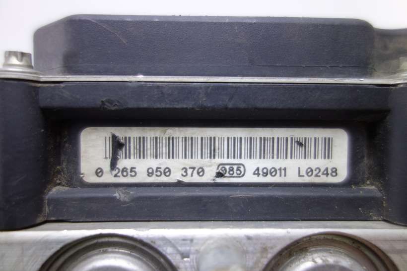 ABS Peugeot Citroen 9649988180 96 499 881 80 9649462080 96 494 620 80 Bosch 0265950370 0 265 950 370 0265234144 0 265 234 144 - Imagen 2