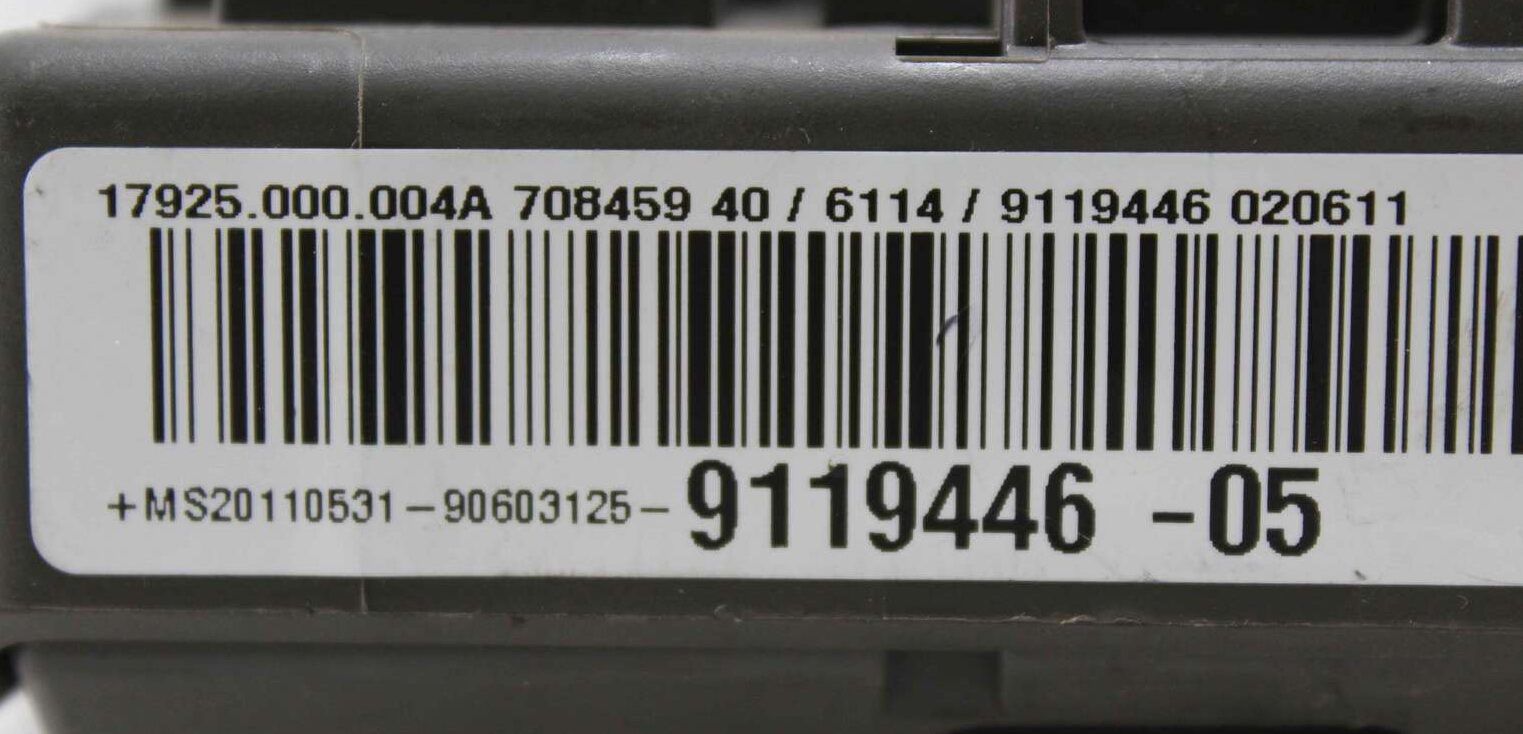 Caja de fusibles BMW E90 E93 E92 E82 E88 911944605 9119446-05 17925000004A 17925.000.004A 90603125 9119446 B010110700 - Imagen 2