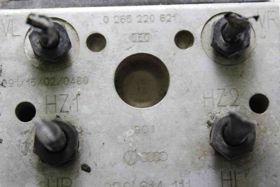 Modulo ABS Audi VW Skoda 3B0614111 3B0 614 111 Bosch 0265220621 0 265 220 621 0273004573 0 273 004 573 - Imagen 2