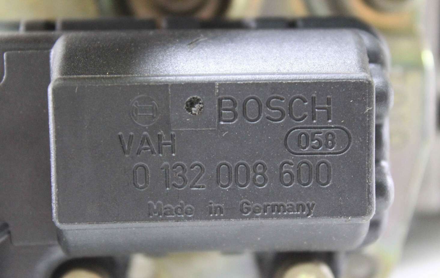 Carburador Fiat Bravo 3435201588 3 435 201 588 Bosch 0132008600 0 132 008 600 0438201041 0 438 201 041 - Imagen 3