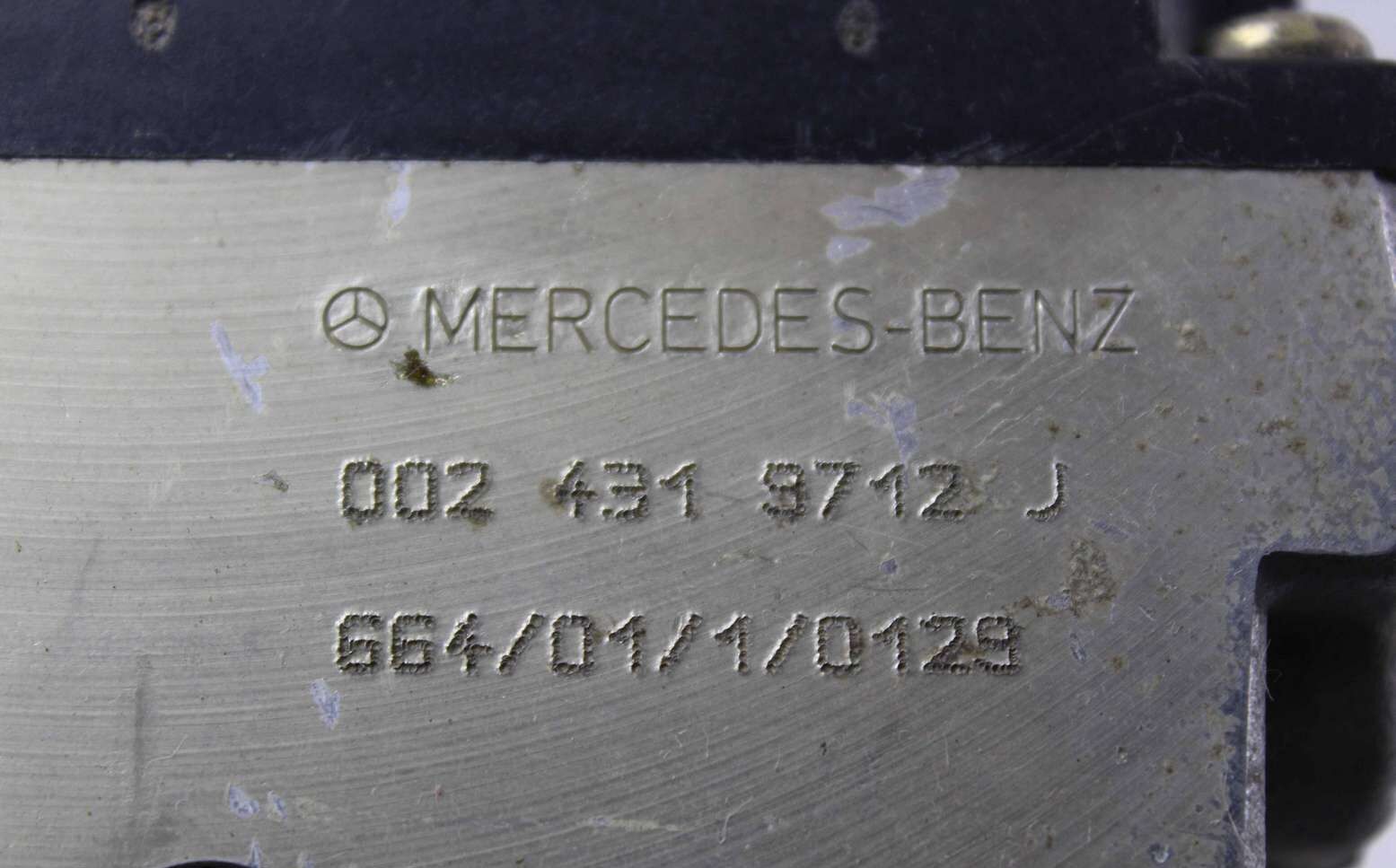 ABS Mercedes W210 0024319712J 002 431 9712 J Bosch 0265217007 0 265 217 007 - Imagen 3
