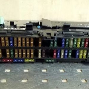 CAJA RELES / FUSIBLES BMW 6907395