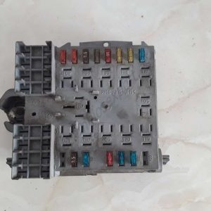 Caja de fusible bsi fiat stilo 46796534 0046796534057657
