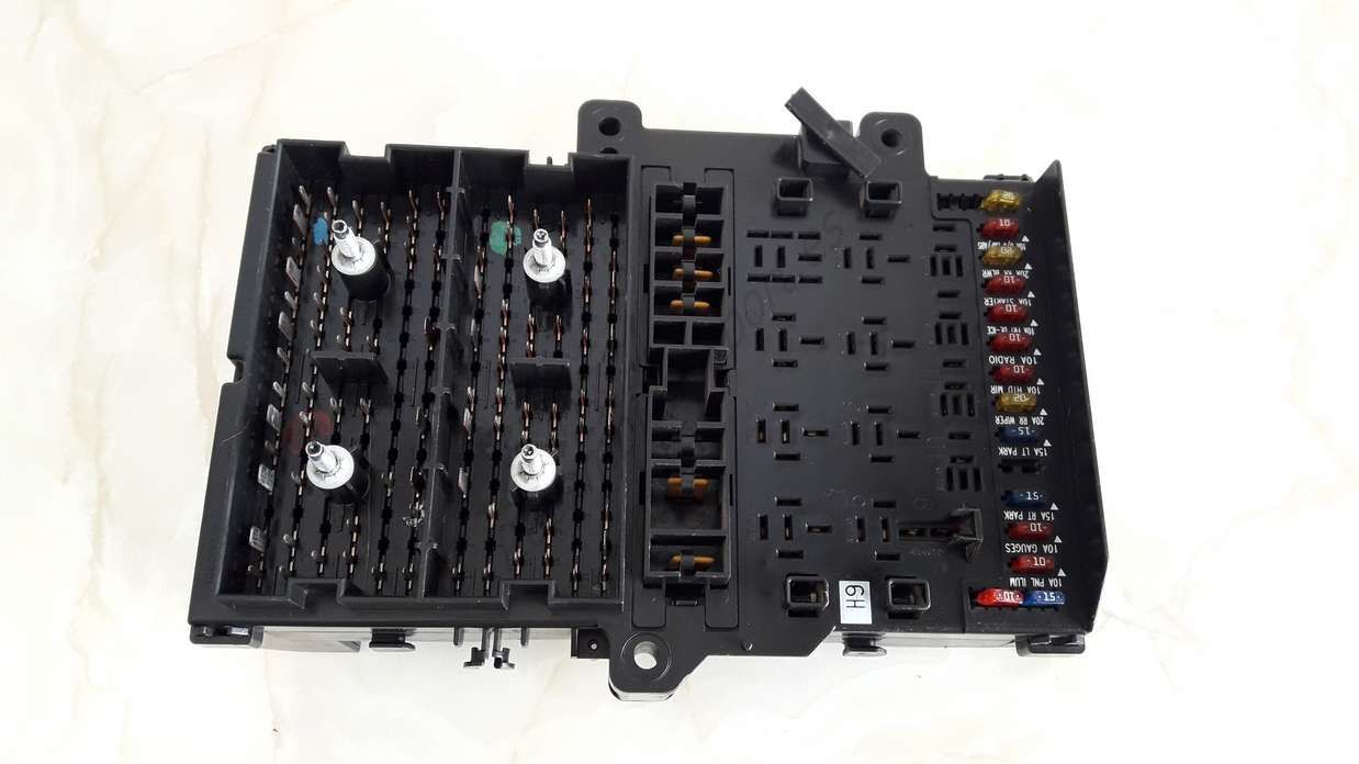 Caja de fusibles Chrysler Voyager P04707994AE T-BQJ348920856