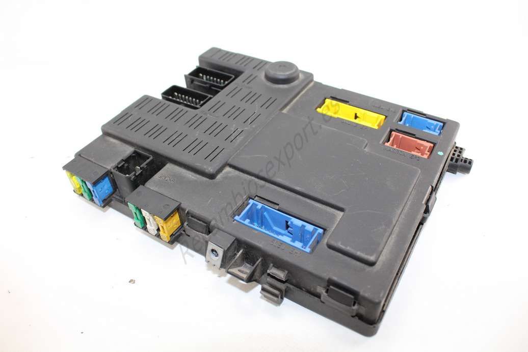 Caja de fusibles Citroen Xsara 9641957780 96 419 577 80 Valeo 73003311 730 033 11 DAV A11928 A 11 928 SYLEA 13585500 135 855 00