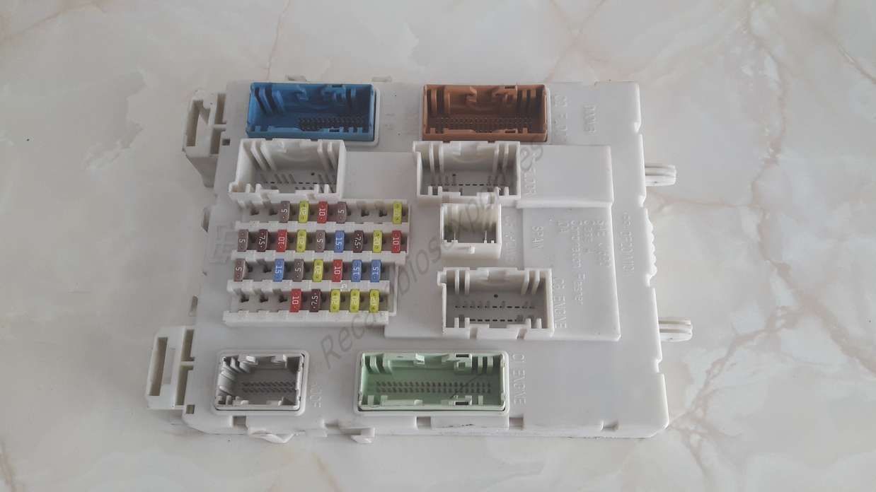 Caja de fusibles Ford Focus AV6N14A073EL AV6N 14A073 EL 00000055 5194167H0