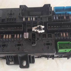 Caja de fusibles Opel Astra 13180775DL 13 180 775 DL HELLA 5DK00866951 5DK 008 669-51