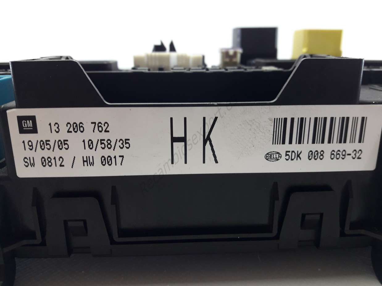 Caja de fusibles Opel Astra H 13 206 762 HK 13206762HK 13206762 HELLA 5DK00866932 5DK 008 669-32 SW 0812 HW 0017 - Imagen 2