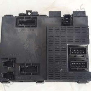 Caja de fusibles Peugeot Citroen 9649053680 73008512 CN2
