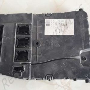 Caja de fusibles Renault Megane 8200292067 8200233451A S118400200H
