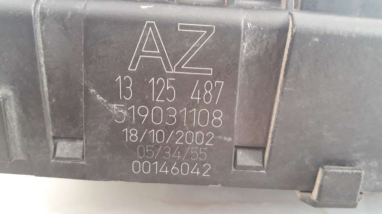 Caja de fusibles Opel Vectra C 13125487AZ 13125487 AZ 519031108 - Imagen 2