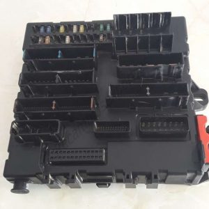 Caja de fusibles Opel Vectra C 13125487AZ 13125487 AZ 519031108