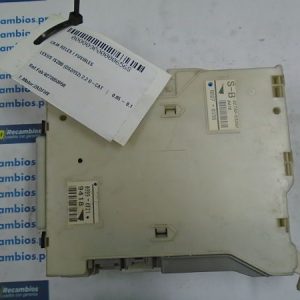 CAJA RELES FUSIBLES LEXUS IS200 8273053050 82730-53050