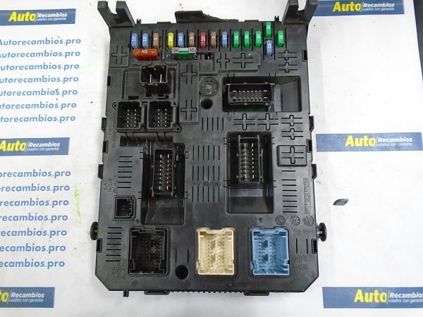CAJA RELES FUSIBLES CITROEN 281201930B 966405908001 9664059080-01