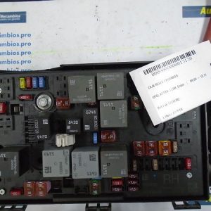CAJA RELES FUSIBLES OPEL ASTRA 1110032AB 13318782