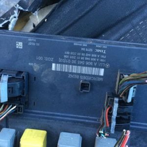 CAJA RELES FUSIBLES Mercedes Sprinter a9065453001(03) temic 5276b4