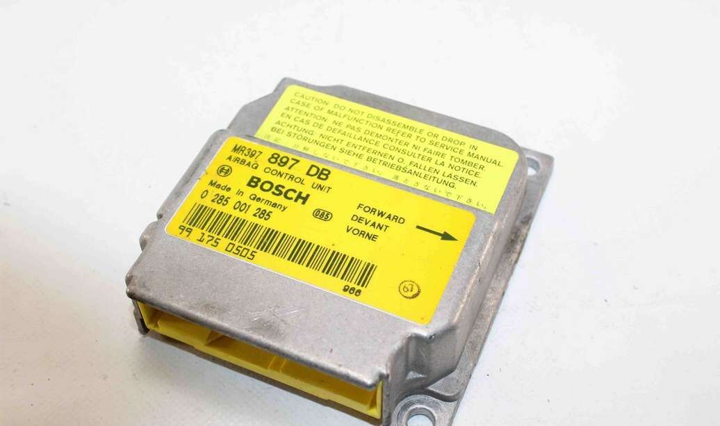 Centralita de airbag Mitsubishi Carisma MR397897DB MR397897 DB MR397 897 DB Bosch 0285001285 0285001285