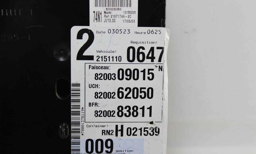 BSI Caja de fusibles Renault Laguna 8200309015N 8200262050 8200283811 - Imagen 2