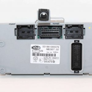 Caja de fusibles Alfa Romeo 147 51711429 Magneti Marelli 501861080079 NBC93702 NBC937.02