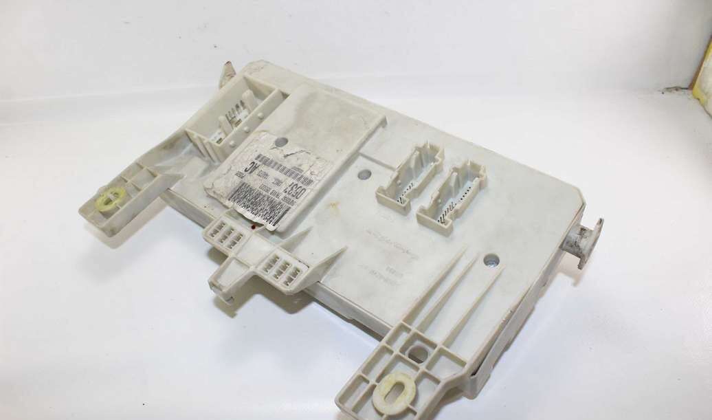 Caja de fusibles Ford Focus 4M5T14A073AC 4M5T 14A073 AC 00024369 519094205 - Imagen 2
