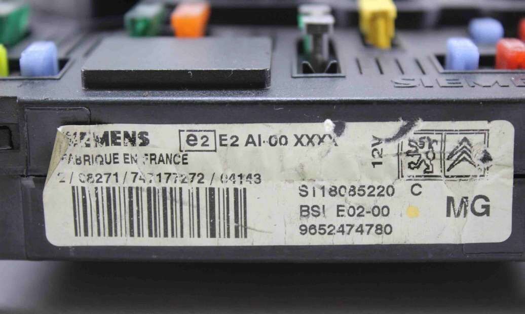 Caja de fusibles Peugeot 206 9652474780 Siemens S118085220C S118085220 C MG - Imagen 2