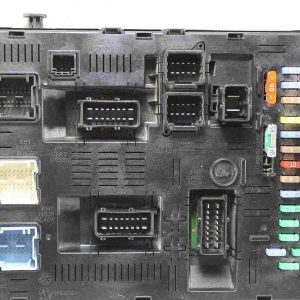 Caja de fusibles Peugeot Citroen 9660105980 281148373A
