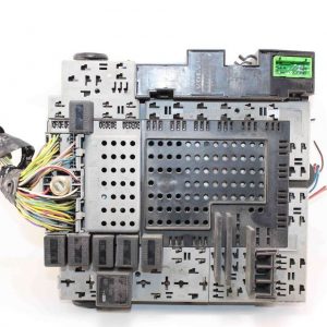 Caja de fusibles Volvo S60 V70 XC90 XC70 08688513 08696035