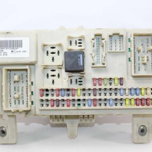 Caja de fusibles Ford Focus 4M5T14A073DJ 4M5T-14A073-DJ 519100804 97RA000001 97RA-00 0001