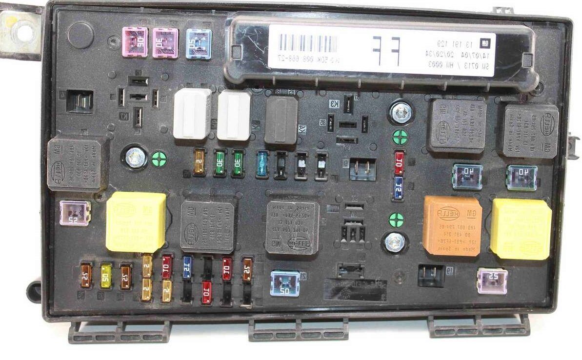 Caja de fusibles Opel Astra 13191129 13191129FF 13 191 129 FF 5DK00866827 5DK 008 668-27