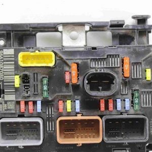 Caja de fusibles Peugeot 307 9661087080 BSM-L11