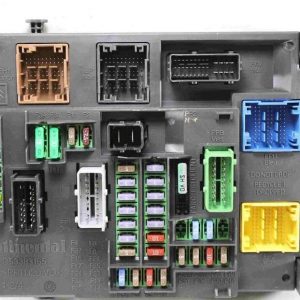 Caja de fusibles Citroen C4 Grand Picasso 9806687980 980668798001 BSI-Q04-01