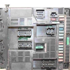 Caja de fusibles BSI Peugeot 307 9636760580E 9644098280