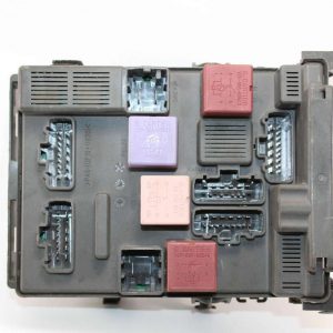 Centralita caja de fusibles Renault Laguna 8200371619B 8200371619-B