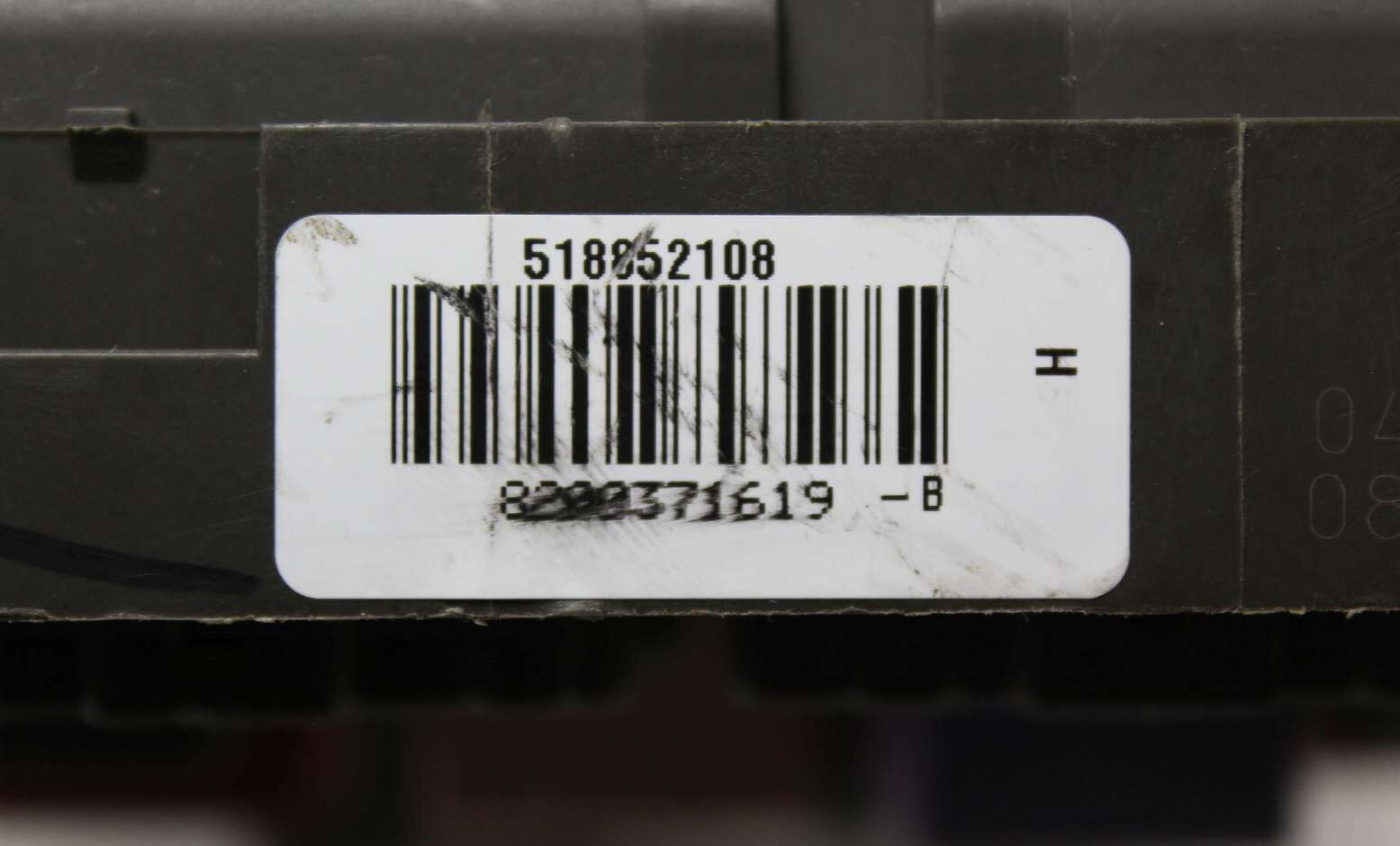 Centralita caja de fusibles Renault Laguna 8200371619B 8200371619-B - Imagen 3