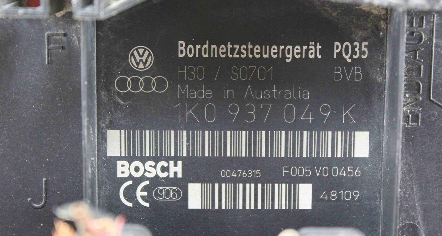 Caja de fusibles VW Touran Golf 1K0937049K 1K0 937 049 K Bosch F005V00456 F005 V0 0456 - Imagen 2