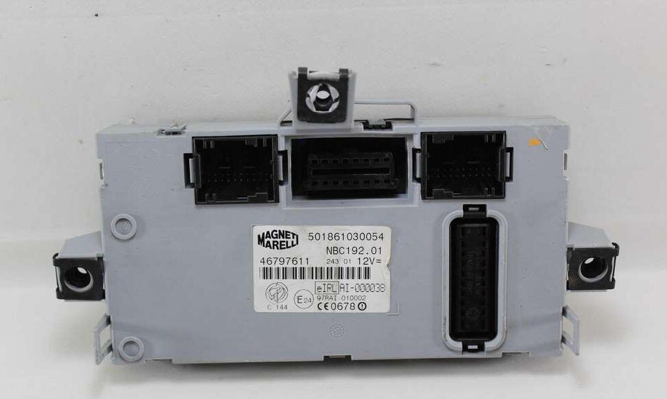Centralita caja de fusibles Fiat Stilo Punto Alfa Romeo 46797611 Magneti Marelli 501861030054