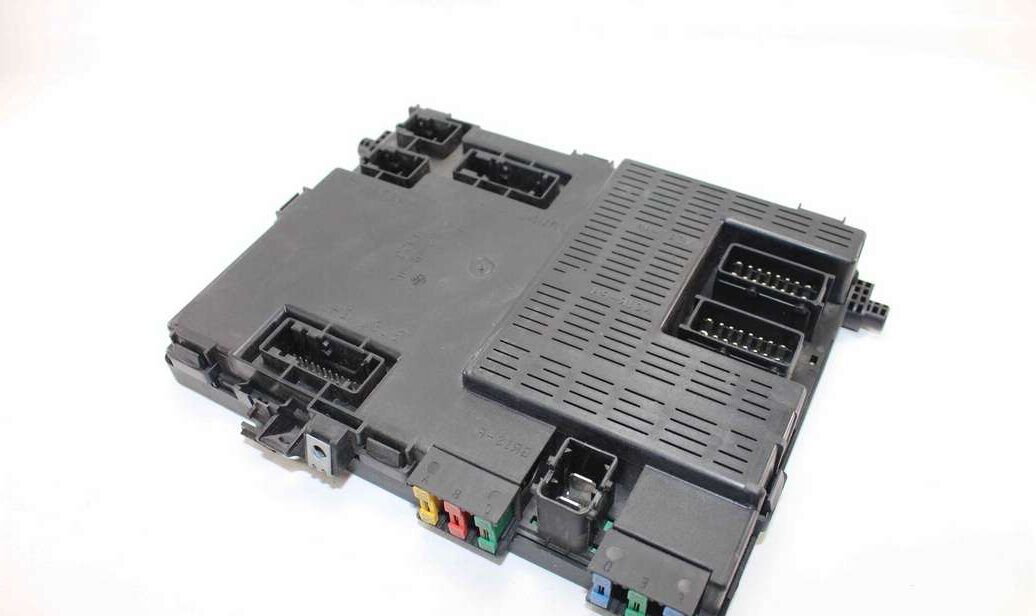 Caja de fusibles BSI Citroen Xsara 9649053780 96 490 537 80 VALEO 73008612 730 086 12