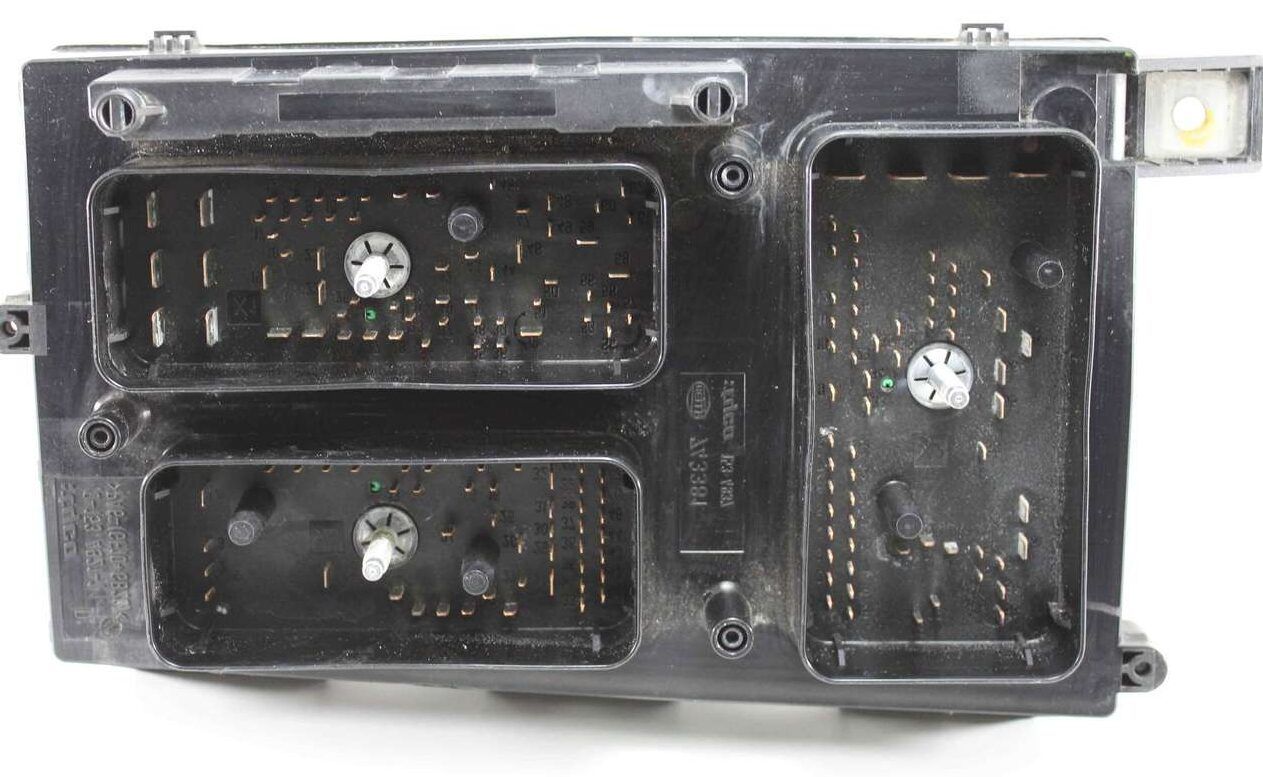 Caja de fusibles Opel Astra H Zafira B 13206754 HB 13206754HB 13 206 754 HB Hella 5DK00866838 5DK 008 668-38 - Imagen 2
