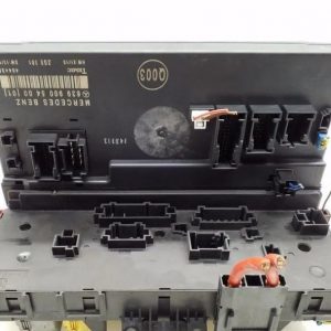 MERCEDES-BENZ VITO VIANO W639 MÓDULO DE FUSIBLE A6395450801 A6399005400