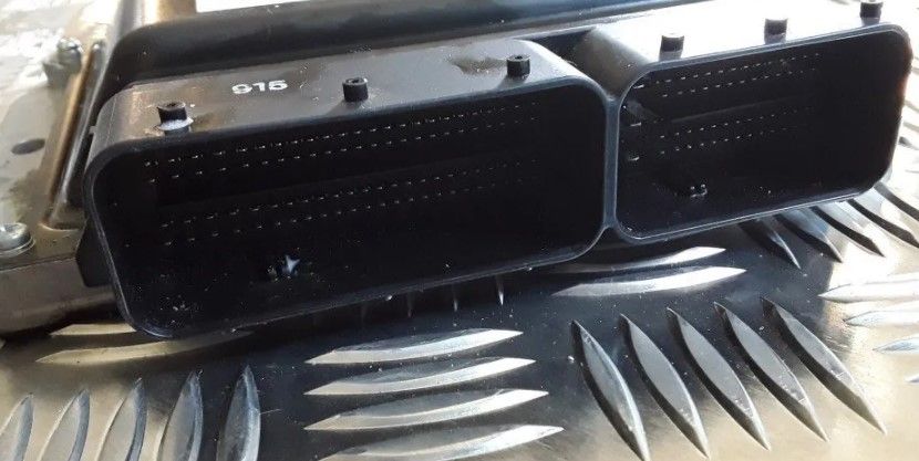 MAZDA 6 UNIDAD DE CONTROL/MÓDULO DEL MOTOR 2758009158 R2AB18881L 2758009158 - Imagen 3