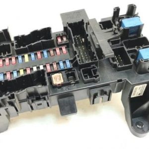 SUZUKI GRAND VITARA II MÓDULO DE FUSIBLE 3861084F21 0665005592
