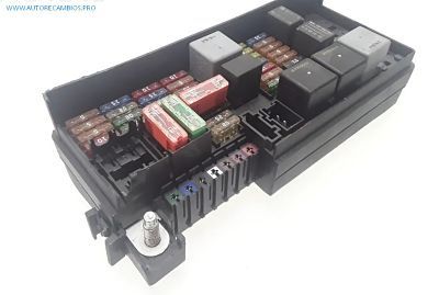 CAJA RELES DE FUSIBLES MERCEDES-BENZ GL (X164) A1645400572