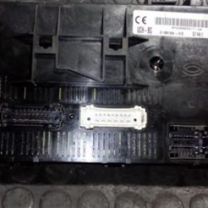 Caja Reles Renault Clio P8200065817 P8200065817A