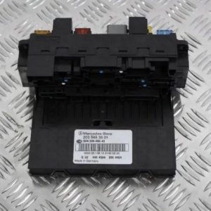 MERCEDES-BENZ C W203 MÓDULO DE FUSIBLE 2035453501