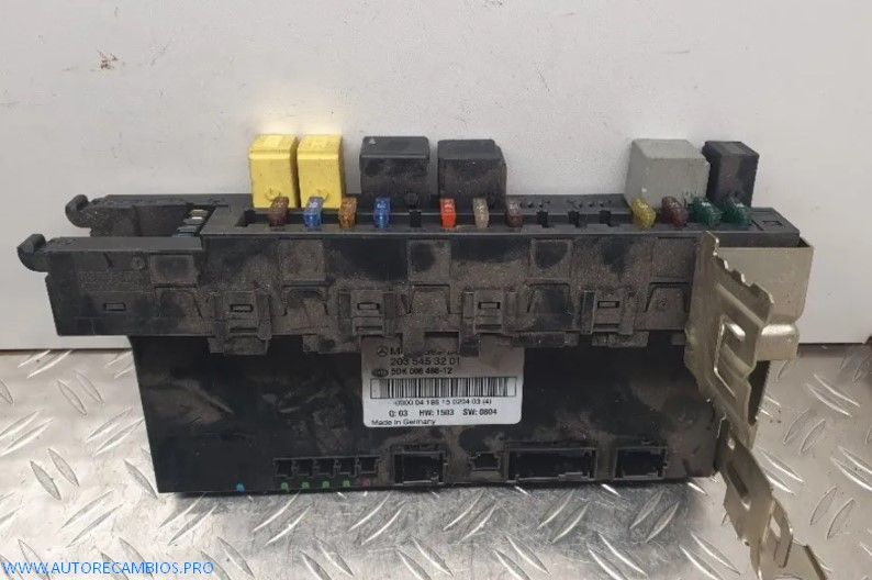 MERCEDES-BENZ C W203 MÓDULO DE FUSIBLE 2035453201 5DK00848612
