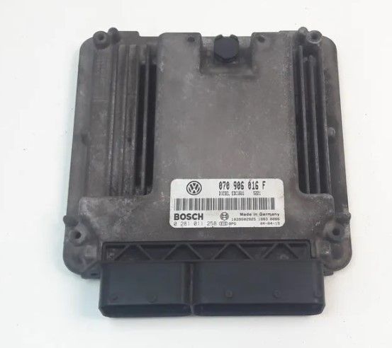VOLKSWAGEN TOUAREG I CENTRALITA DEL MOTOR 070906016F 0281011258