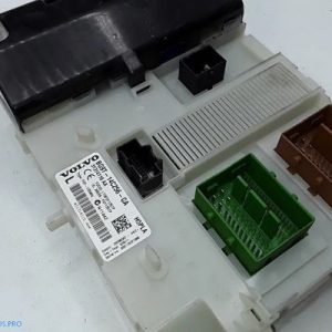 CAJA RELES FUSIBLES VOLVO 31314116AA