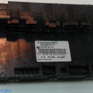 Caja reles fusibles MERCEDES 2035450701
