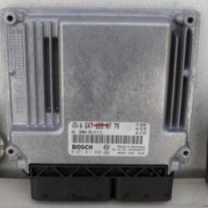 Centralita motor Mercedes E 0281011332, A6471530779